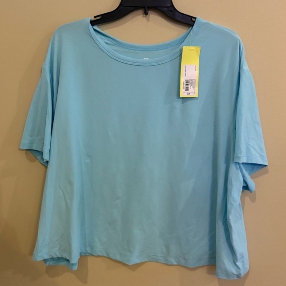 All in Motion Women's 2X Light Blue Relaxed Fit Short Sleeve T-Shirt NWT